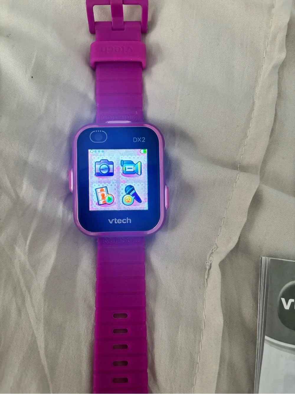 VTech Kidizoom DX2 Kids Smartwatch — Bright Pink